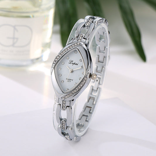 LuxeCharm Quartz Bracelet Watch