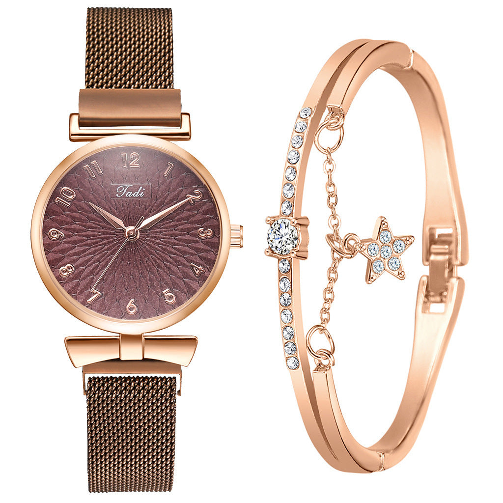 Elegant Mesh Strap Ladies Quartz Watch