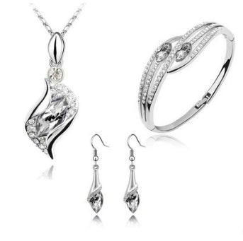 Elegant Crystal Jewelry Set