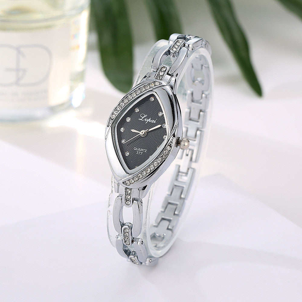 LuxeCharm Quartz Bracelet Watch
